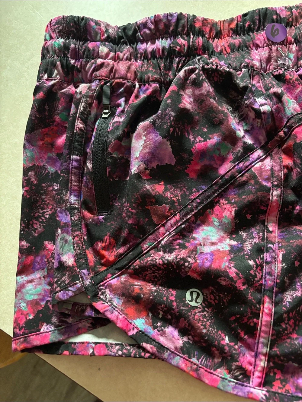 LULULEMON TRACKER SHORTS